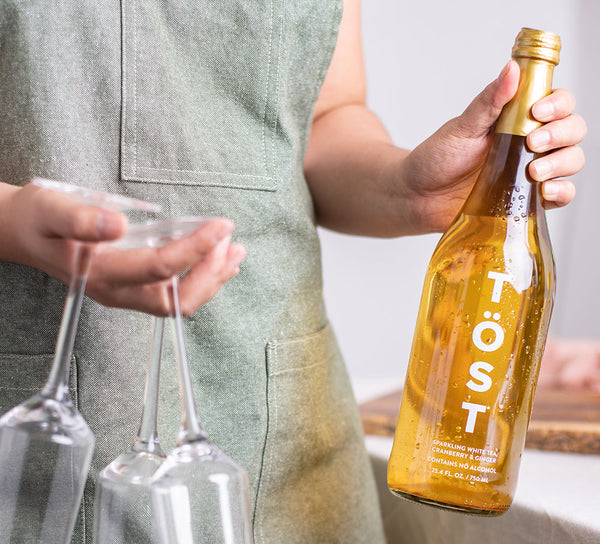TÖST Alcohol-Free Sparkling Beverage (25.4 fl oz)