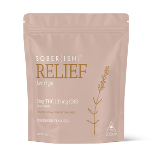 Giggle Grass Co Relief Gummies 10-pack in a sand-coloured pouch, blackberry flavour, 5mg THC and 25mg CBD per gummy